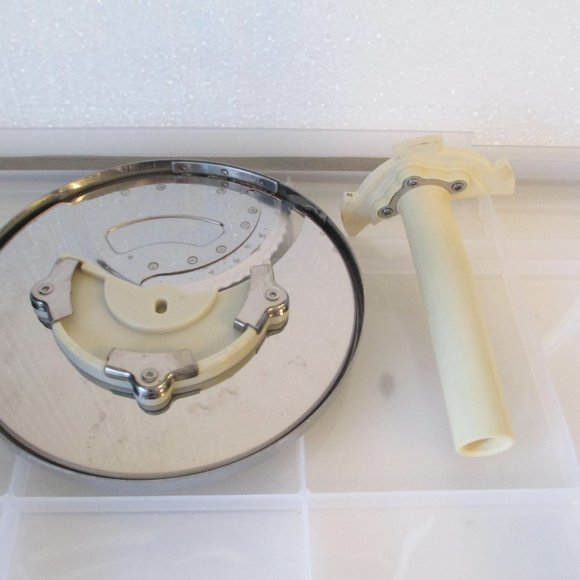 CUISINART DLC-8 PLUS FOOD PROCESSOR 4mm STANDARD SLICING DISC - Picture 5 of 7